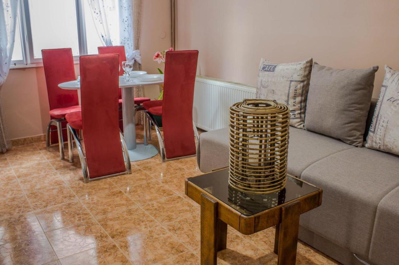 Bb Downtown Apartment 巴伊纳巴什塔 外观 照片