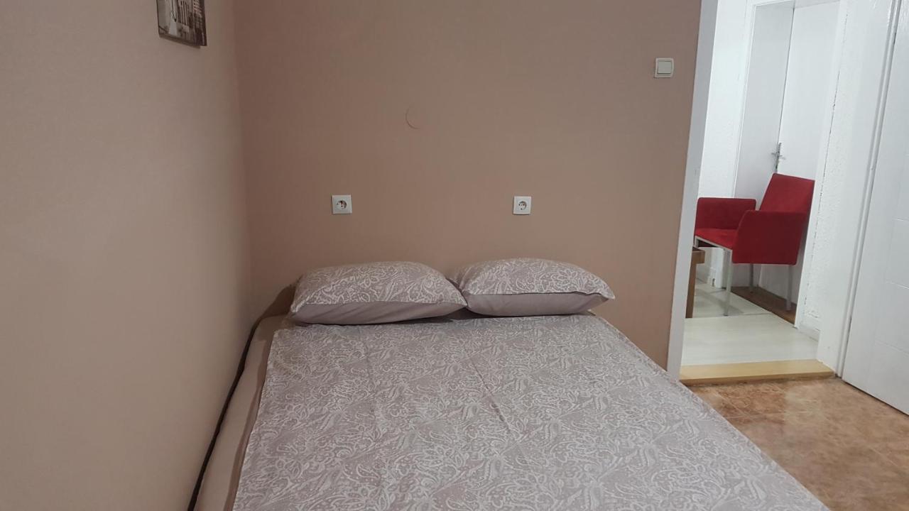 Bb Downtown Apartment 巴伊纳巴什塔 外观 照片